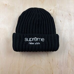 Supreme New York Ribbed Beanie Black White Logo FW